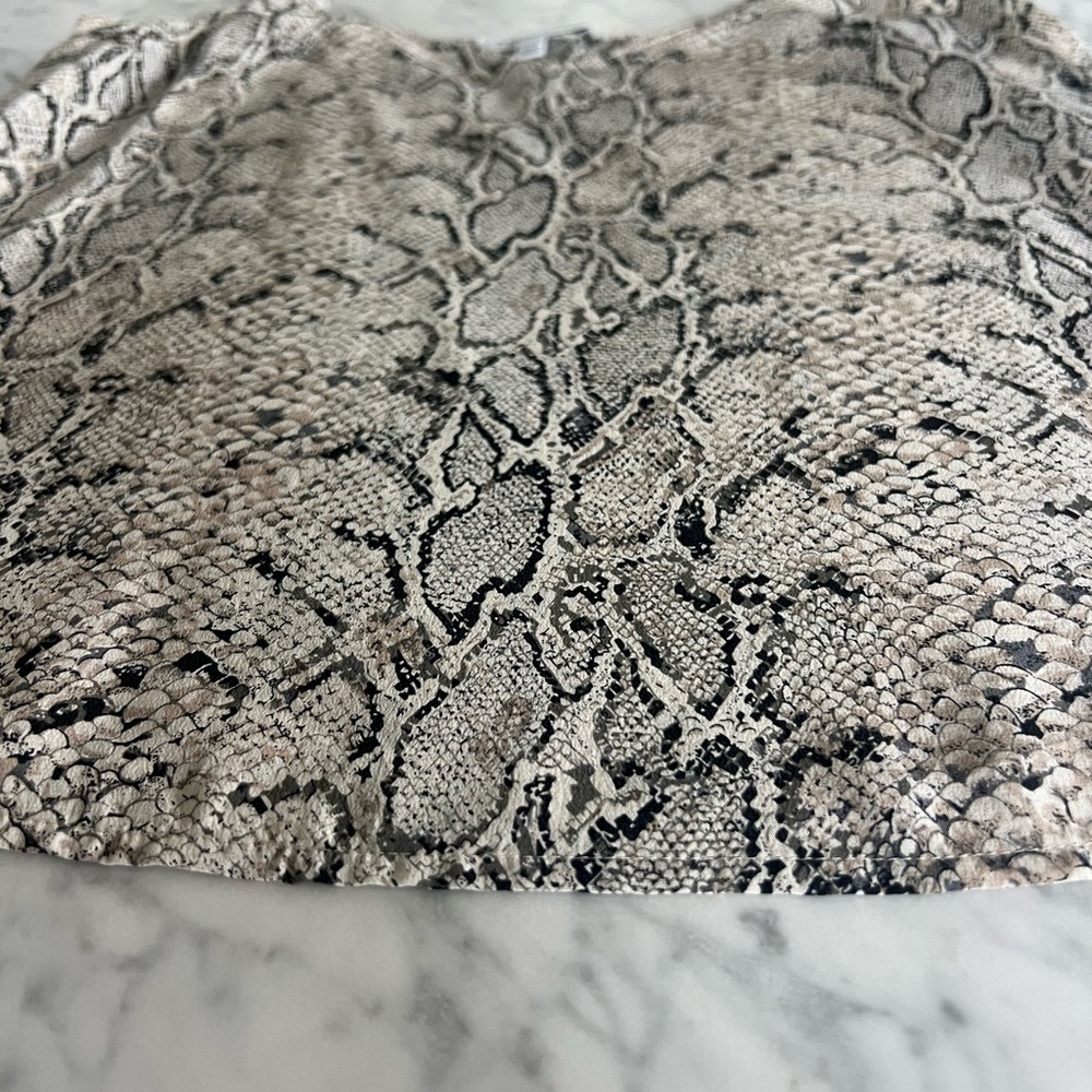 Equipment Black And White Snake/Python Print Slee… - image 2